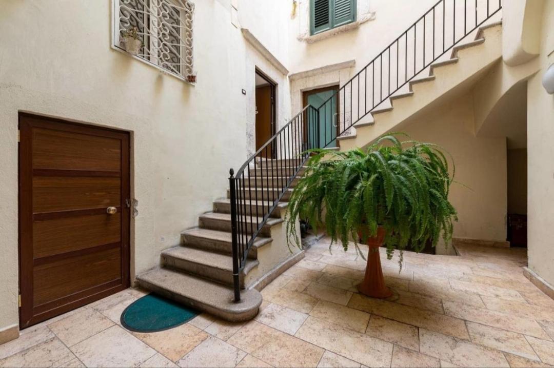 Flip Flop Bari Exterior photo